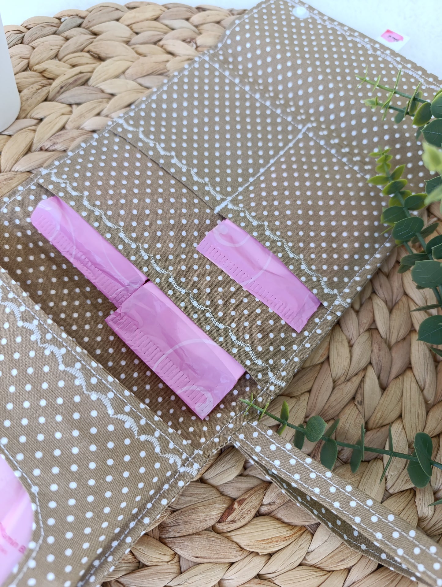 Pochette igiene Porta assorbenti colore Cappuccino pois in pronta consegna